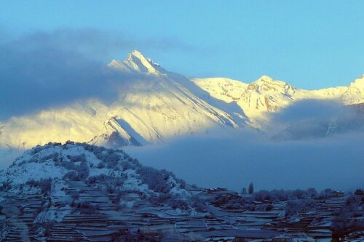 Chalet rental with fondue and raclette machine